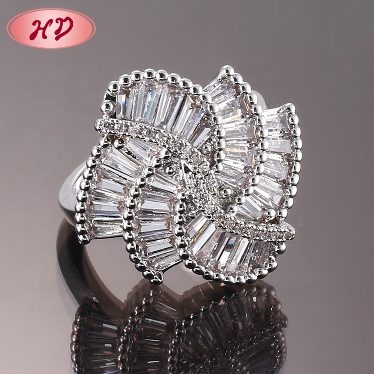 Unique Gift Items Fashion Jewelry White Gold Ring Designer Luxury Crystal Medieval Ring