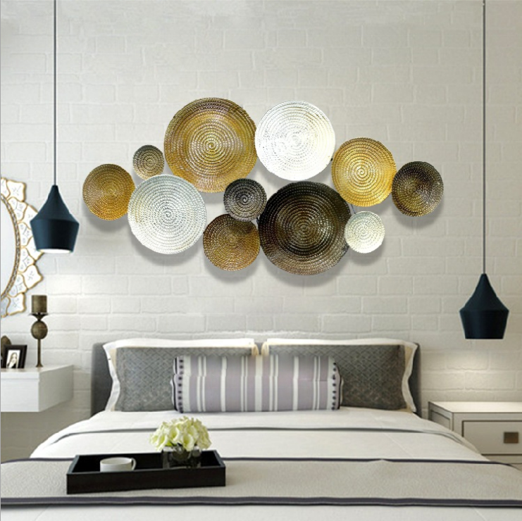 Gold/White Round Art Wall Decor,with Iron Metal Material Painting