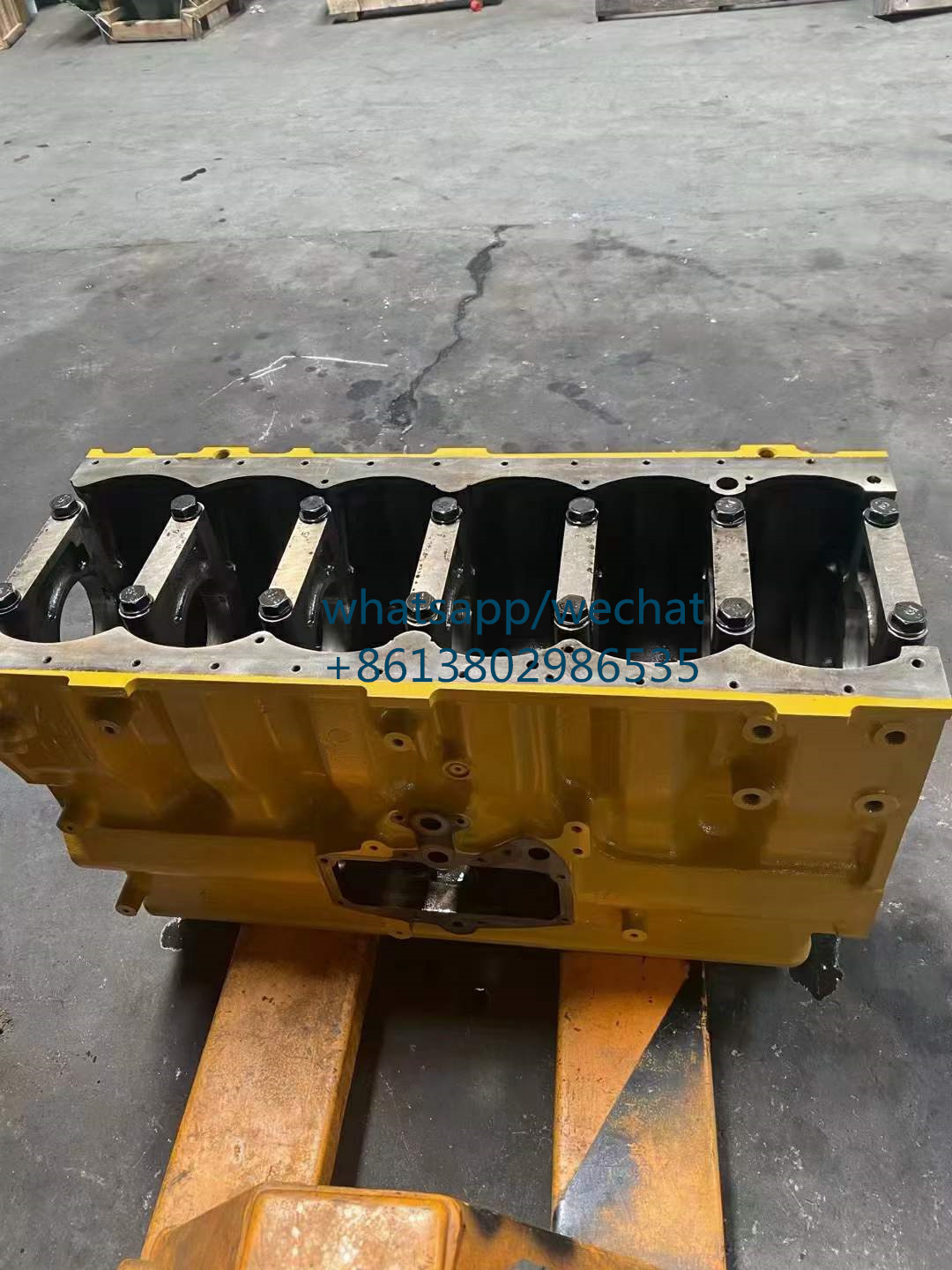 Machinery Engine Parts Excavator 374F 374D 365C C15 Engine 267-4631 267-4632 357-1317 223-9252 234-5997 Cylinder Block