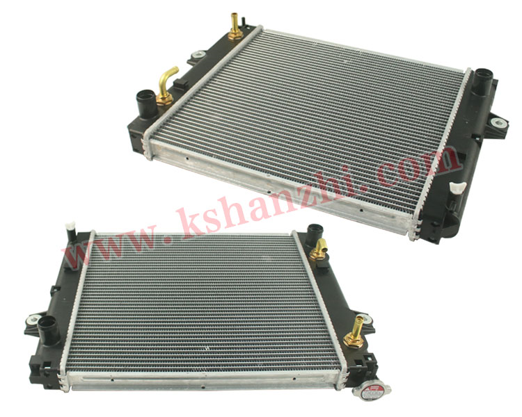 OEM:218N2-10101 Forklift Radiator for TCM FG15T9