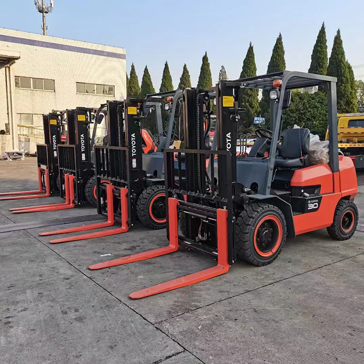 Hot Sale Diesel / Gas / LPG Second Hand Forklift For Used Toyota / TCM / Mitsubishi / Komatsu / Nissan / Hyster / Hyundai / Heli