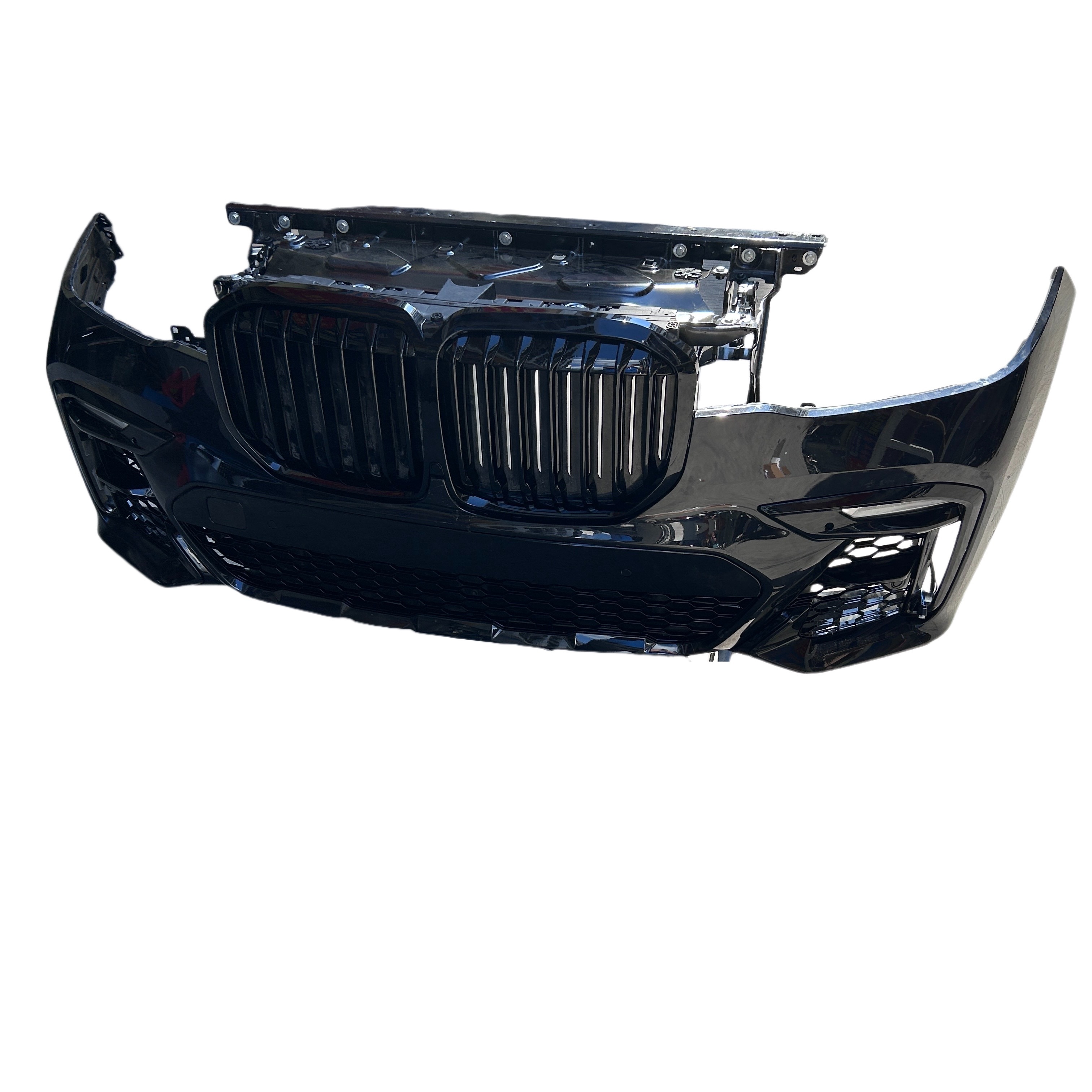 Real Car Bumper for BMW X7 G07 Revamped M Front Car Bumper Grille Rear Diffuser Rear Lip Kit