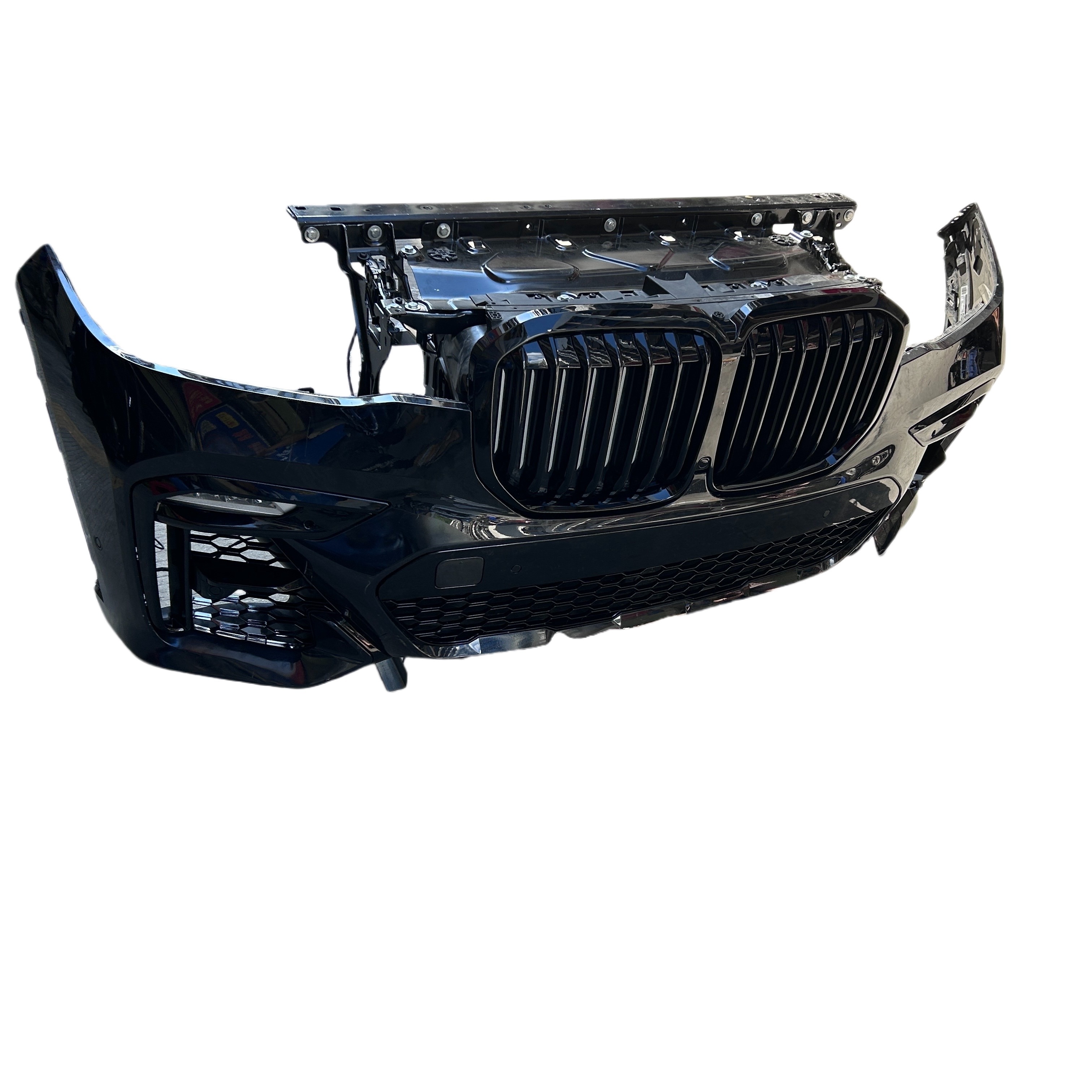 Real Car Bumper for BMW X7 G07 Revamped M Front Car Bumper Grille Rear Diffuser Rear Lip Kit