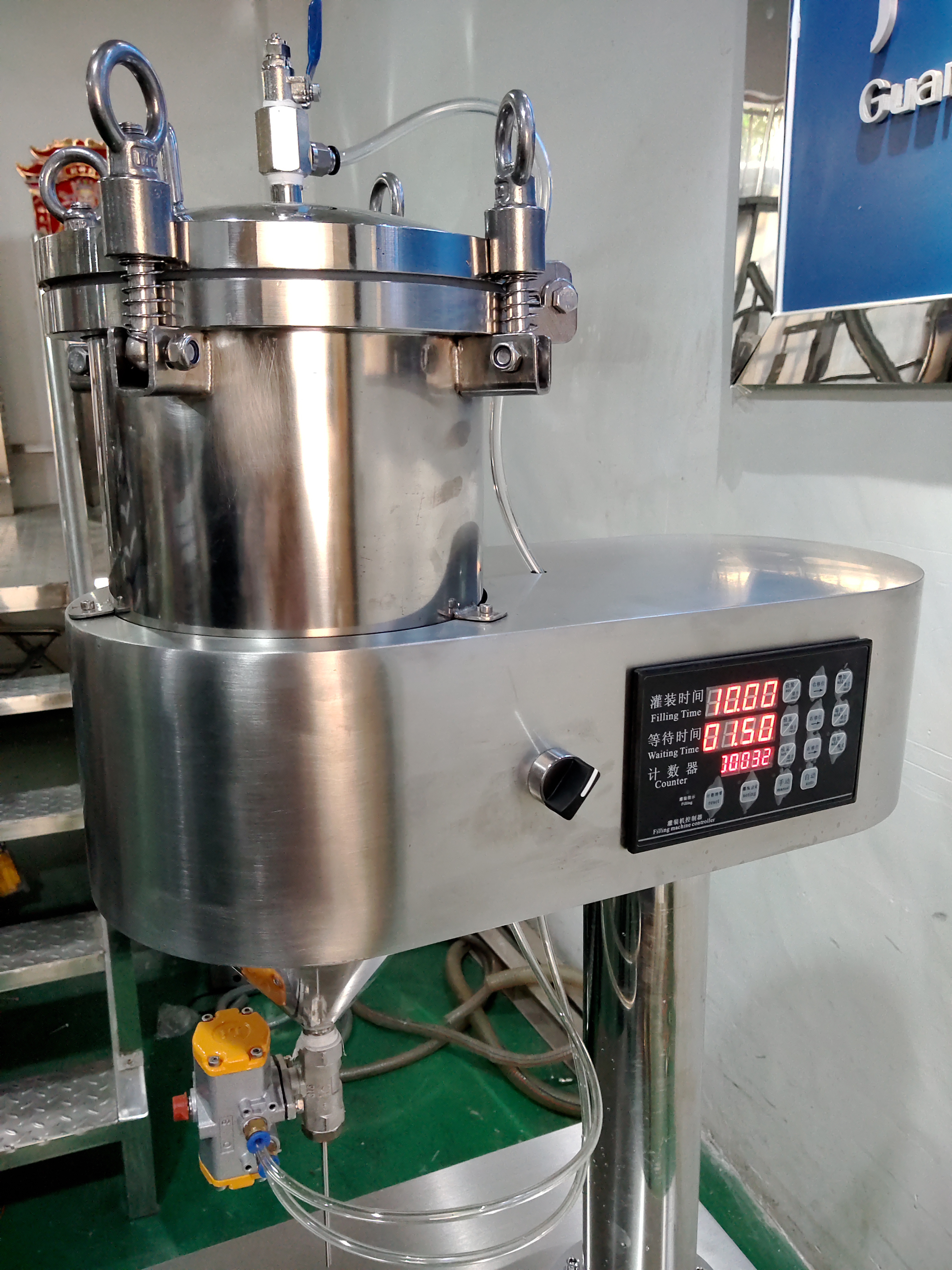 JF-A1 semi-automatic pressure paste mascara filling machine