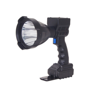 Powerful 6500LM LED Hunting Spotlight Portable Outdoor Spotlight 65W LED Hunting Lamp Black 30 ABS IP65 70 Led Search Light 100w