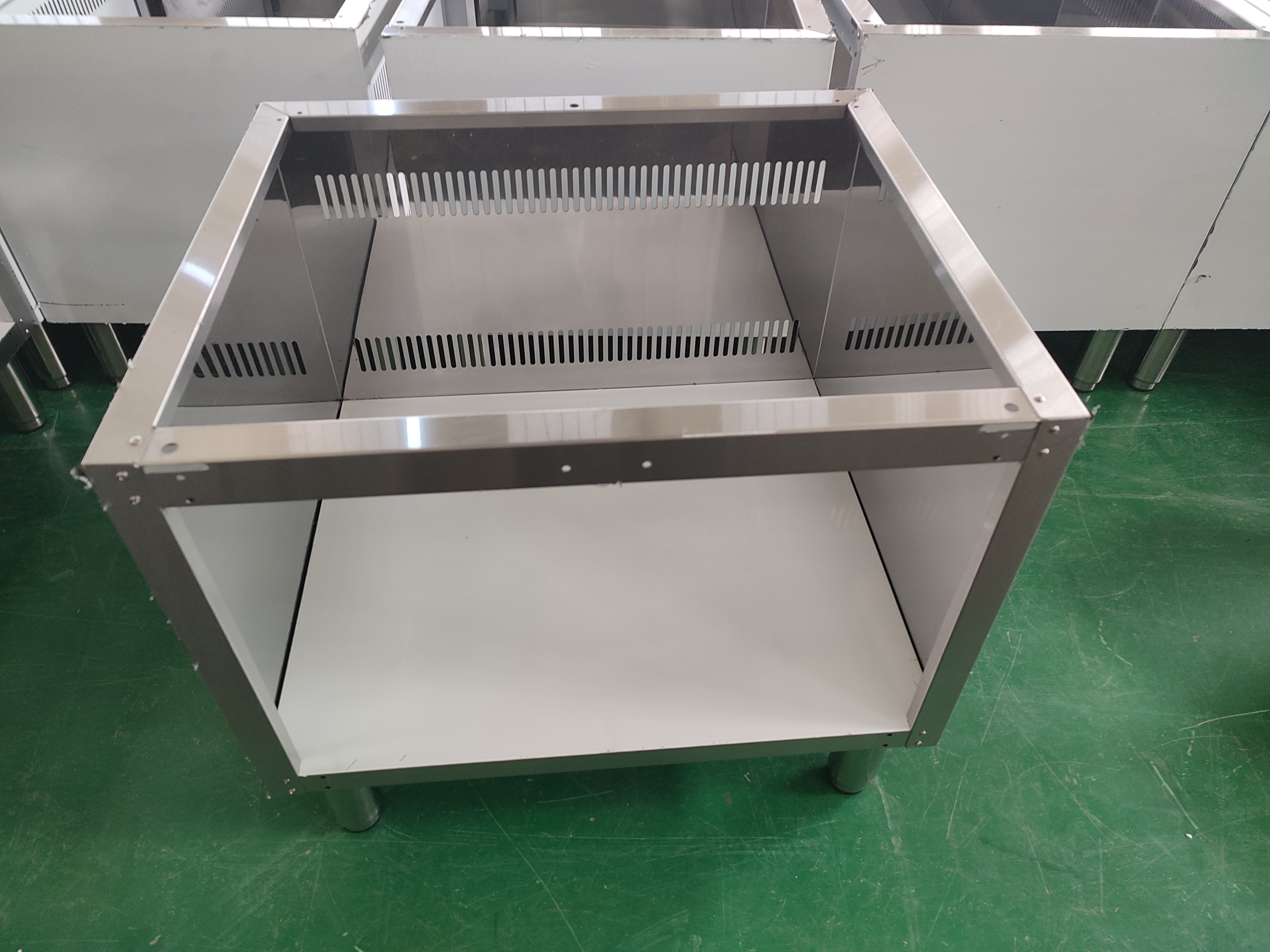 Stainless steel commercial kitchen cabinet without door 600A