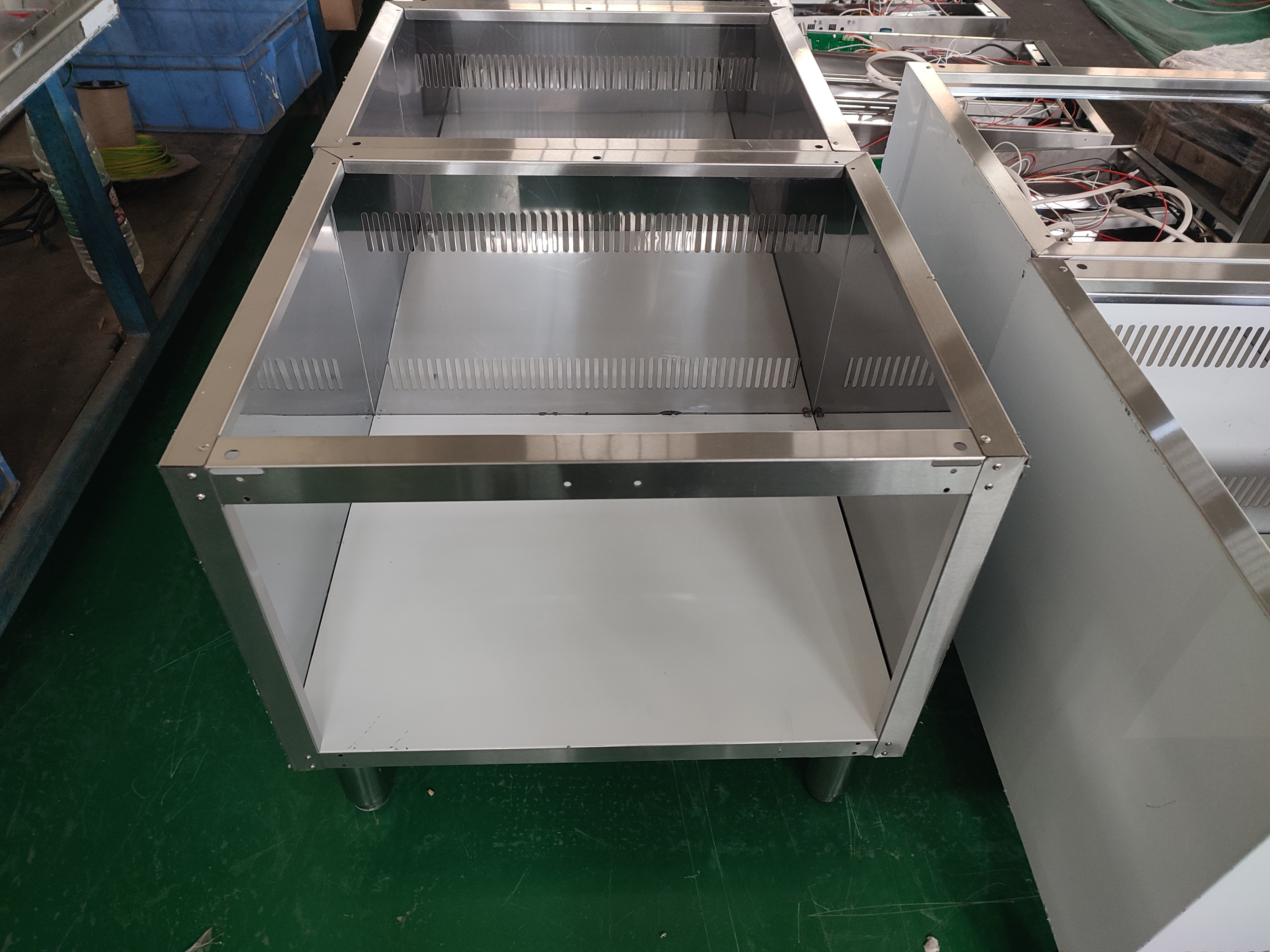 Stainless steel commercial kitchen cabinet without door 600A