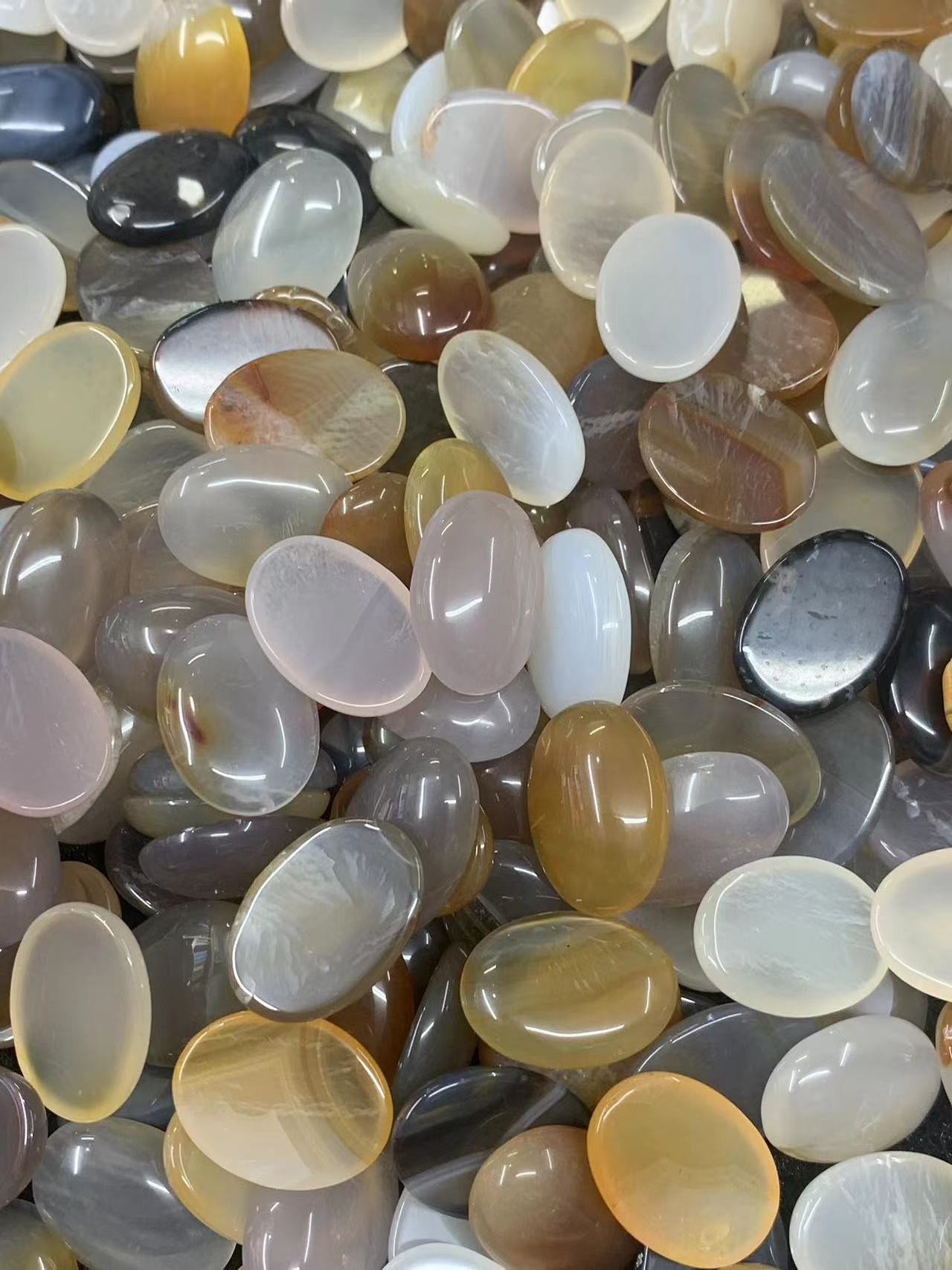 wholesale natural agate jade jewelry accessories Flat egg-shaped agate jade surface smooth can do jewelry inlay