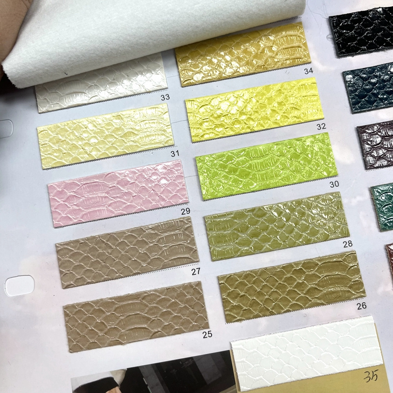 Free Samples of Custom PVC Bag Making Synthetic Printed Snake Skin Faux Leather for Bag Upholstery for Home Textile Use