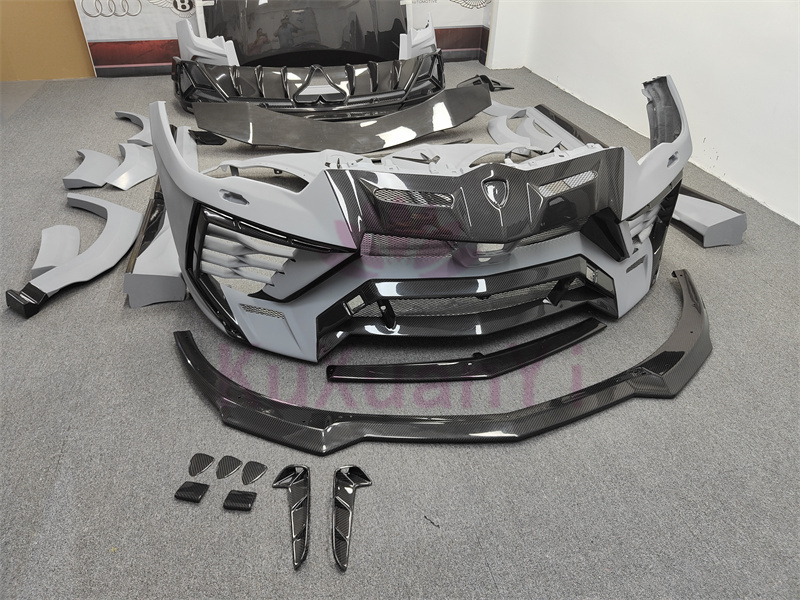 Half carbon fiber front and rear bumpers, chin, hood side skirts M-style body kit for Lamborghini Urus body kit