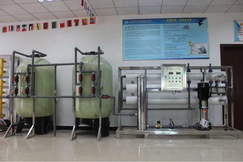 Reverse Osmosis 6000lph Industrial Water Filters Ro Water Treatment System RO Desalination Water Purifying Machine