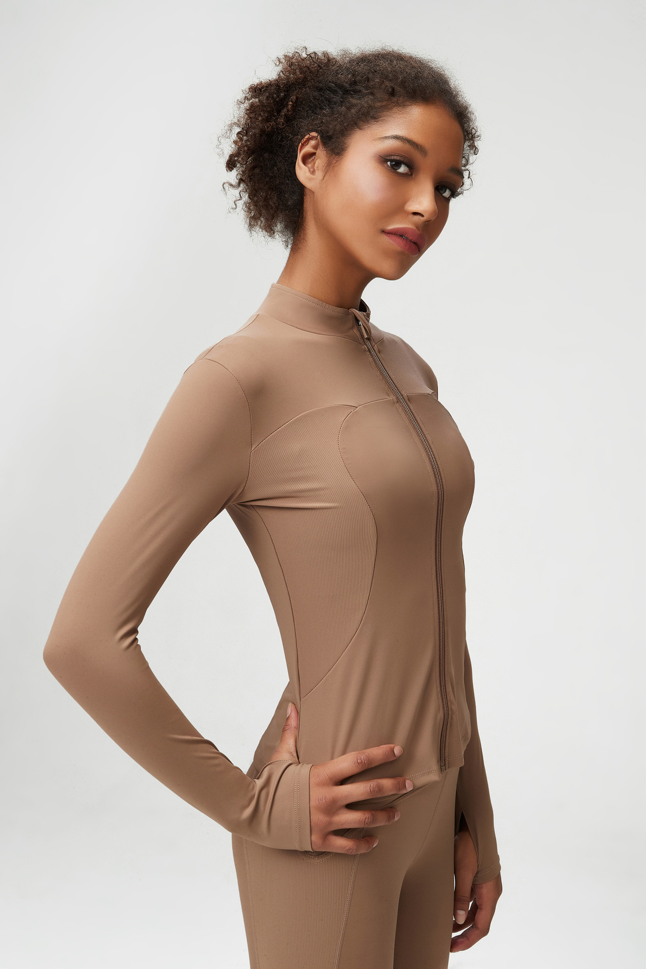 Hot-selling Tight Yoga Suit Coat Waist Trimmed Long Sleeve Nude Sports Coat  Women's Sports Top