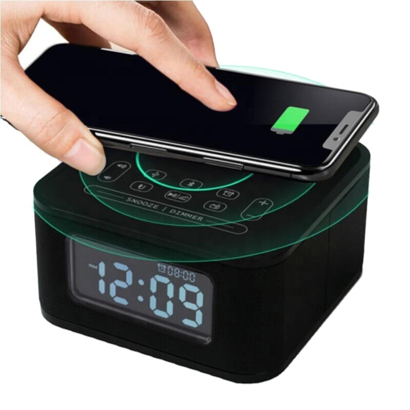 2023 Guest Guess Wireless Charger For Mobile Phone Dual USB Digital Alarm Clock Desk & Table Led Induction Charger Alarm Clock