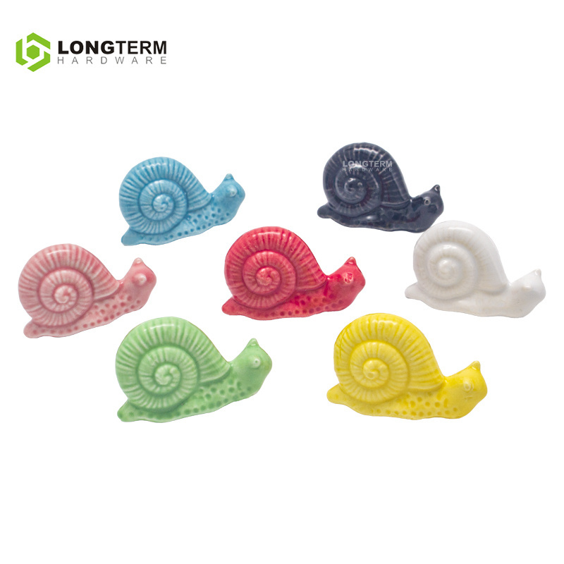 Cute Ceramic Snail Shell Shape Knob Lovely Kids Bedroom Drawer Colorful Pulls Handle and knobs For Cabinet