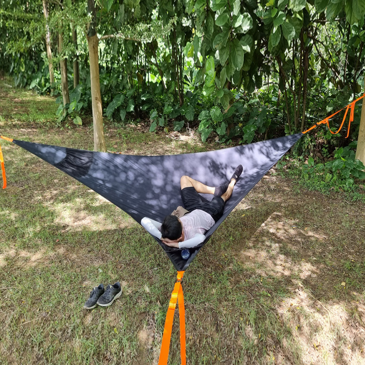 Wholesale Outdoor Camping Portable Hammock Famiy Garden Big Triangle Bed Hammock Tree Tent