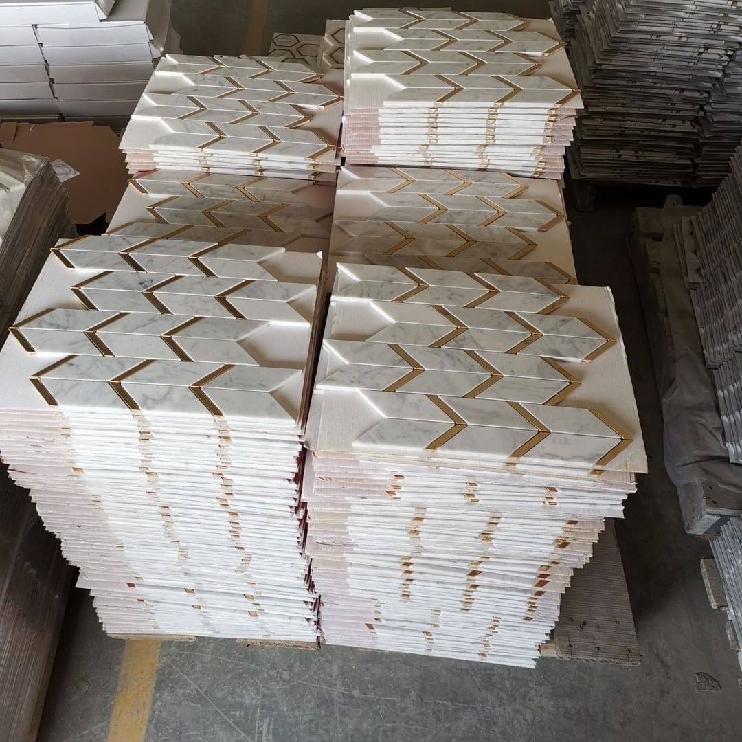 Fanshaped white carrara mosaic marble tile 30*30 with metal stainless new design for bathroom kitchen backsplash mosaic