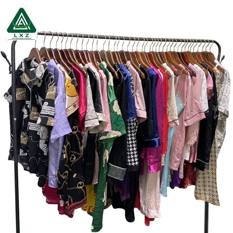 Used Clothes Silk Pajama Second Hand Men And Women Mixed Pajamas Daily Wear Wholesale Clothes In Bales