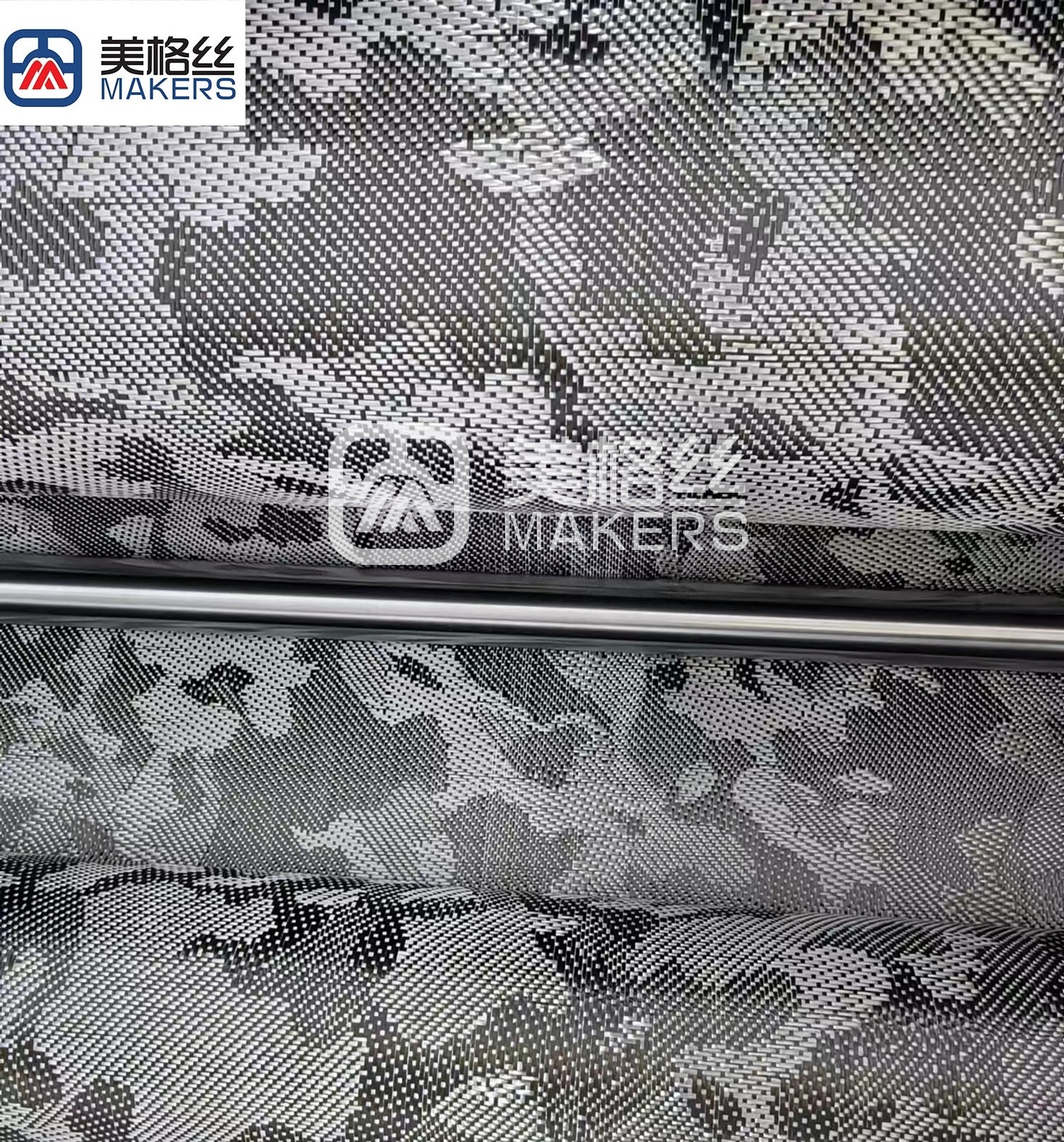 2023 new arrival  3K 220gsm white/black camouflage hybrid carbon fiber & fiberglass clothes