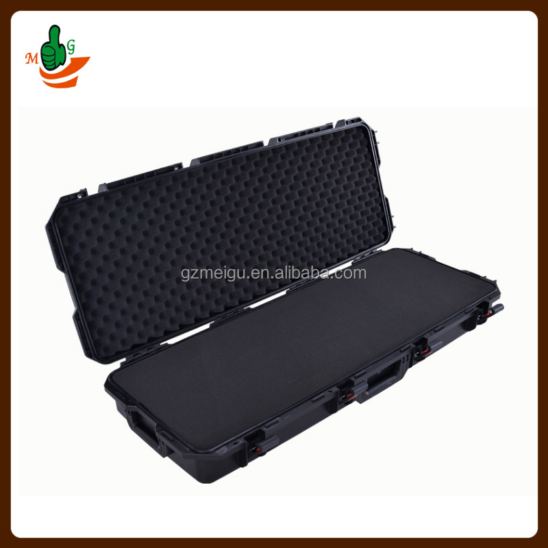 injection molded plastic equipment tool case with foam_30000924