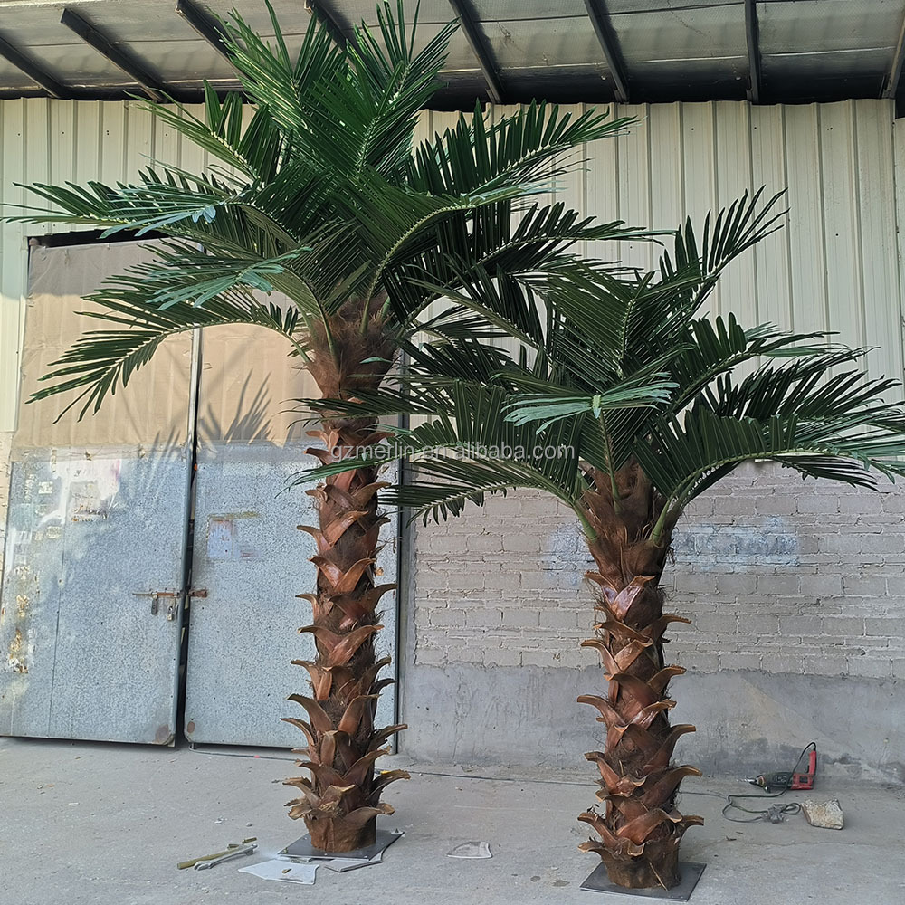 Wholesale Outdoor Decorative Artificial Coconut Palm Tree for project decoration