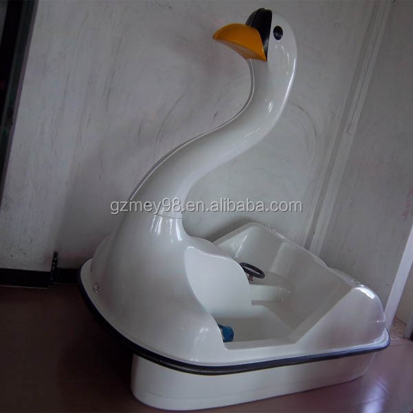 Factory direct sale swan pedal boat (M-012)