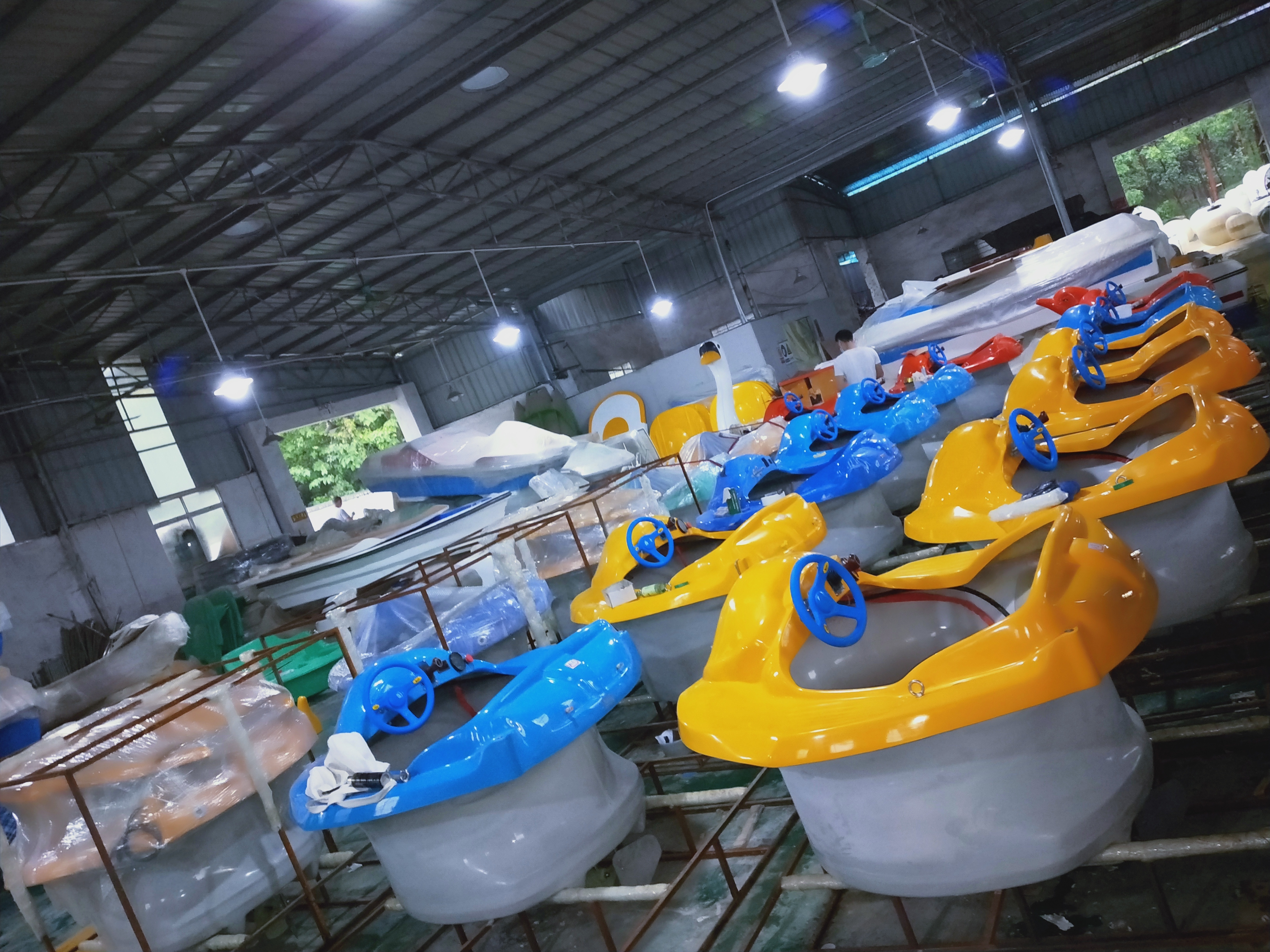 bumper boat factory price wholesale pedal boat used water bike foot pedal electric boat propeller for sale