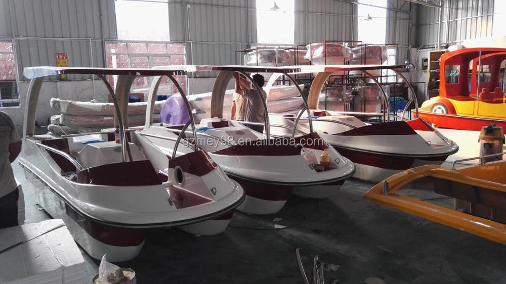 2022 New Design Water Pedal Boat with Slide for family water park amusement fiberglass play equipment Guangzhou Factory