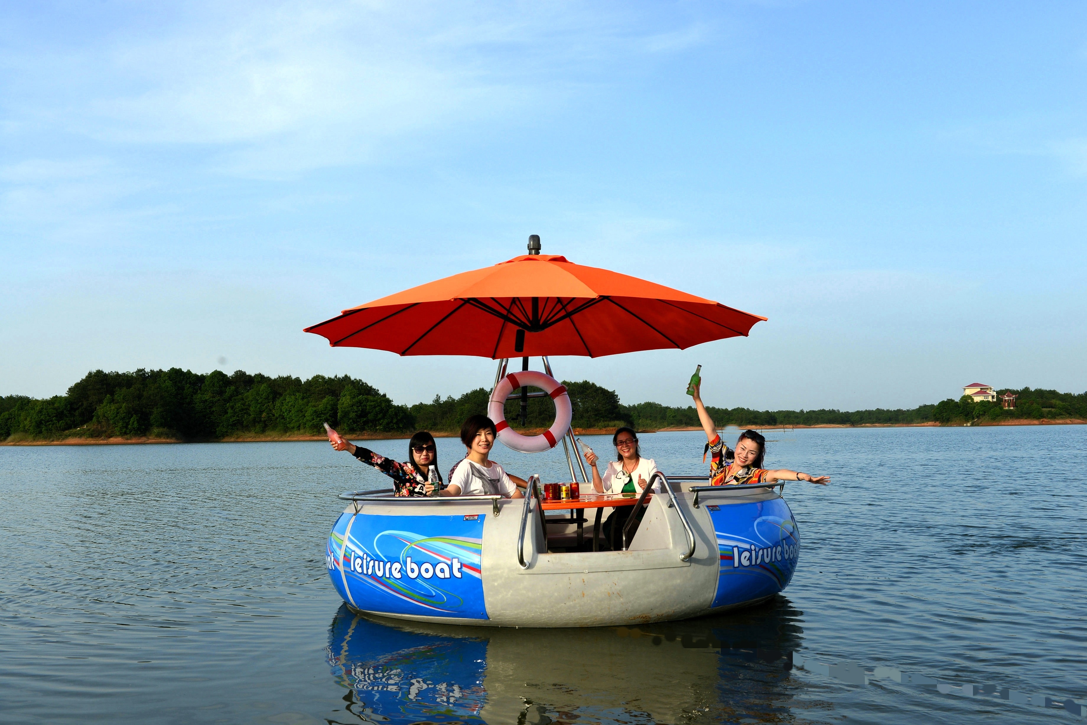 Hot sale mini electric sea jet boat/lake bass boat (M-029) BBQ boat for water park entertainment