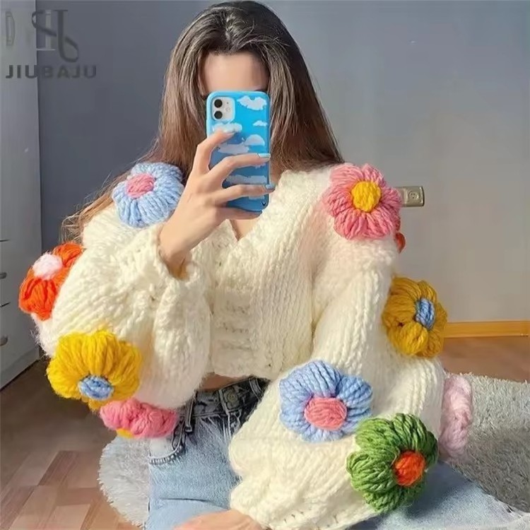 Three-dimentional Flowers Short Cardigans for women Thick Warm Autumn Winter Korean Fashion V Neck Sweet Knitwears Women Sweater