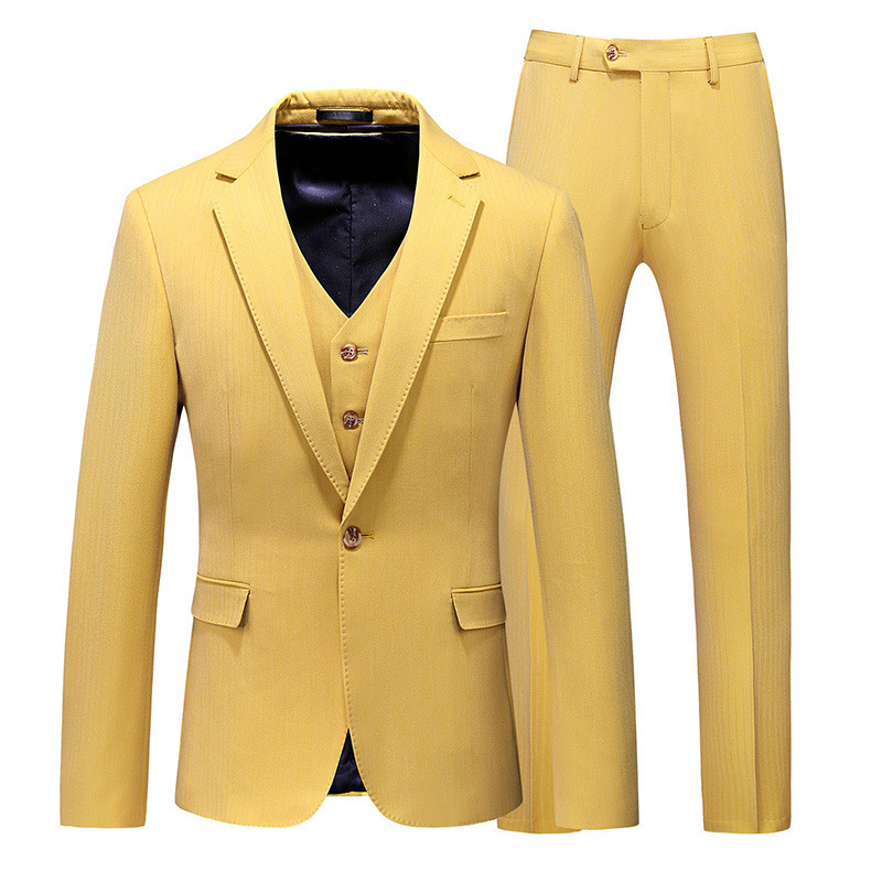 Light Yellow Men Suits Groomsmen Suits For Wedding Party Use