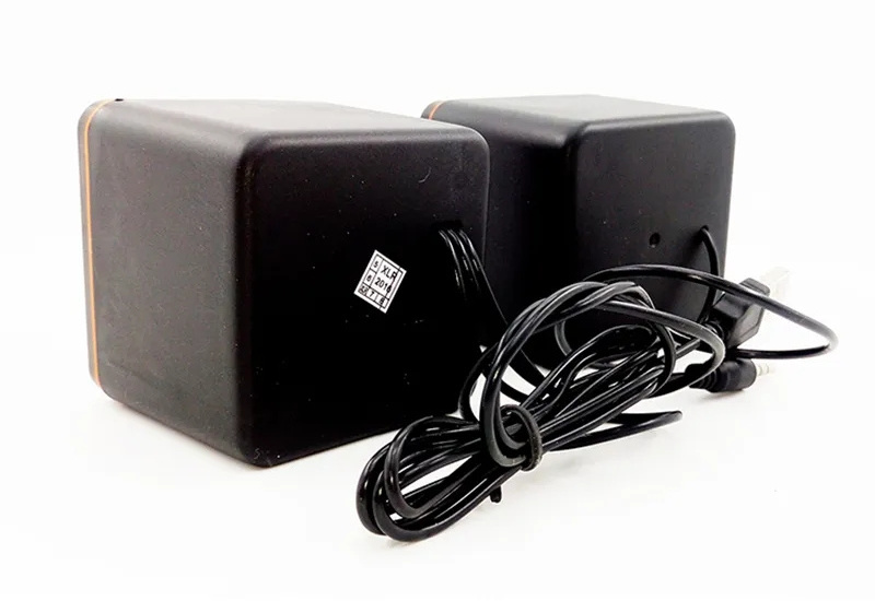 Portable USB mini Wired 2PCS desktop / laptop small speaker outdoor small audio gift speaker 2.0 mobile phone box