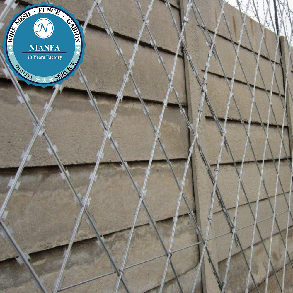 Diamond Razor Barbed Wire Mesh Anti Climb Welded  Blade Razor Wire Fence