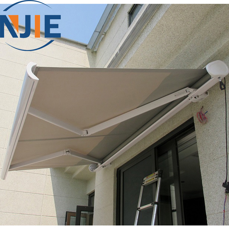 Fast delivery waterproof UV protection balcony retractable aluminum electric awning