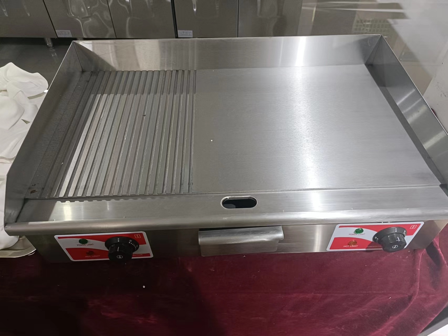 Discount Table Top  2/3 Flat & 1/3 Grooved Commercial Use Flat Plate Teppanyaki Electric Griddle