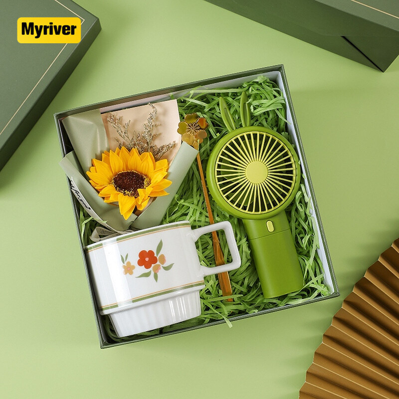 Myriver New Product Ideas Latest Luxury Business Gift With Cup / Mini Fan / Umbrella / Promotional Corporate Gift Sets For Women