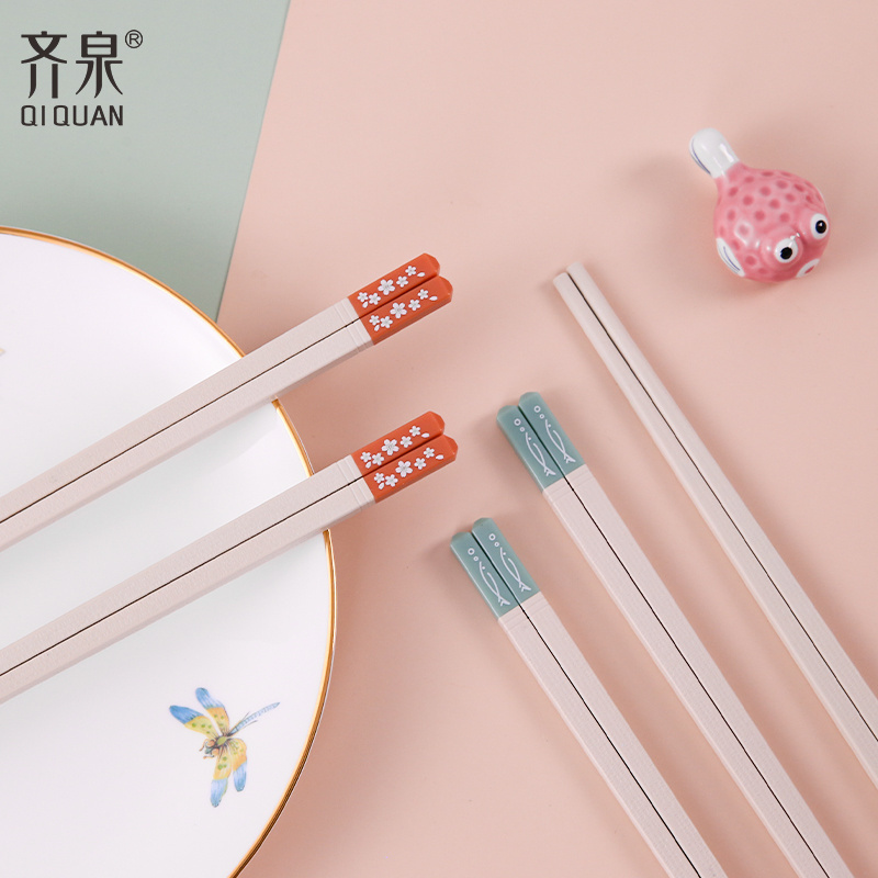 Stock Person Restaurant Custom Black Engraved Wedding Ivory Alloy Custom Logo Custom Chopsticks Set