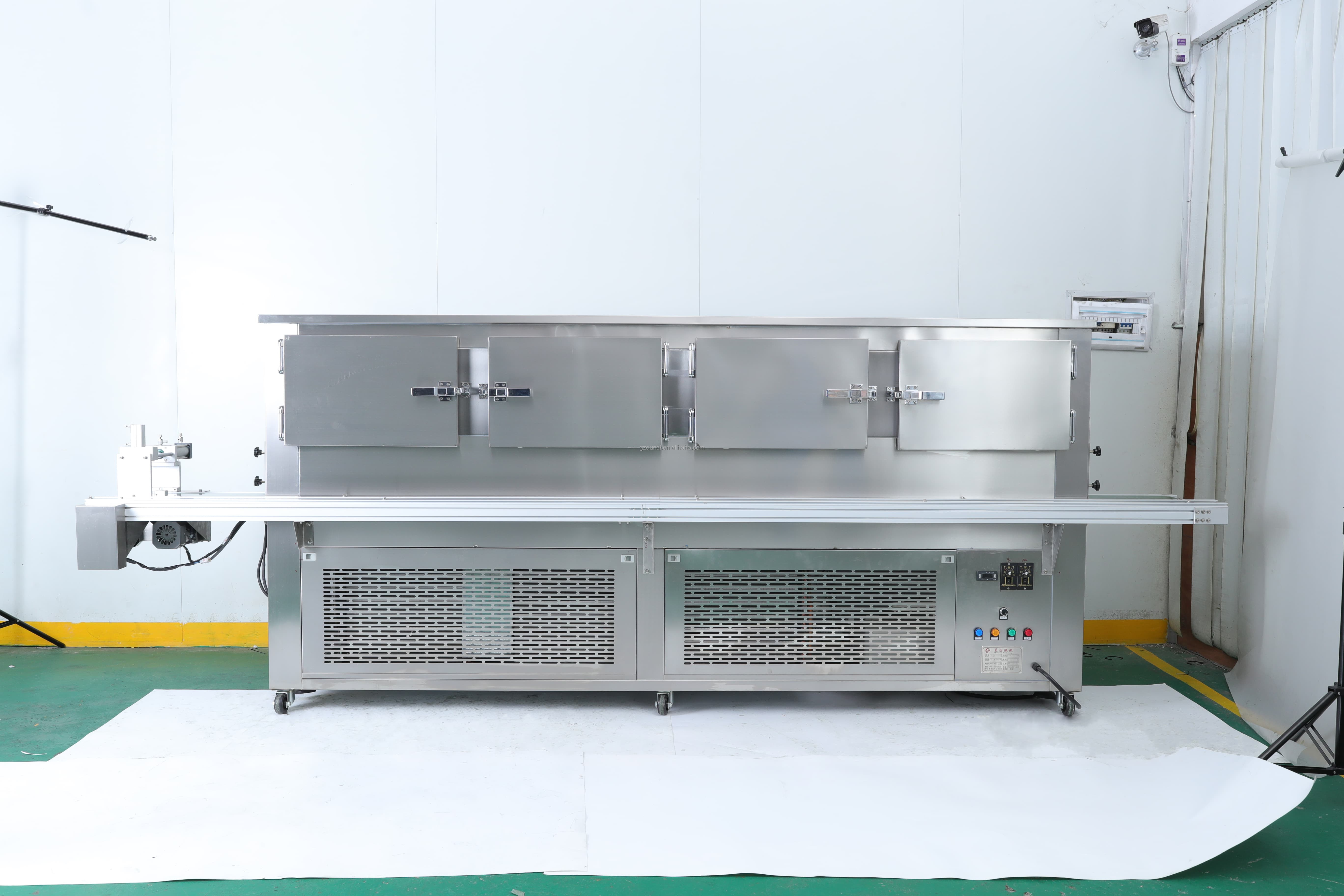 Lipstick tunnel quick freezing machine for cosmetic industry