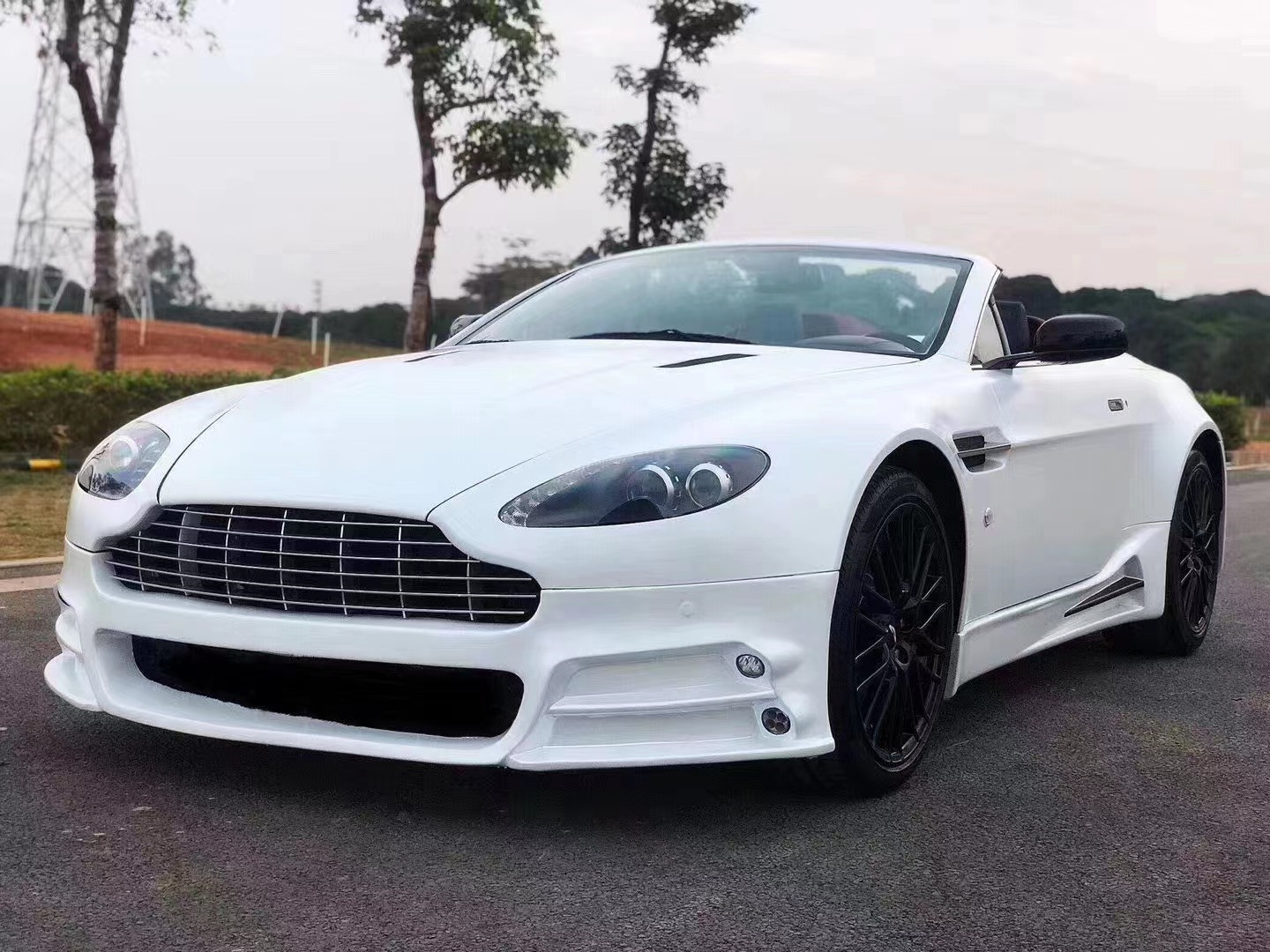 for Aston Martin Vantage V8 Body kit vantage upgraded MSY style front and rear bumper Spoiler body kit