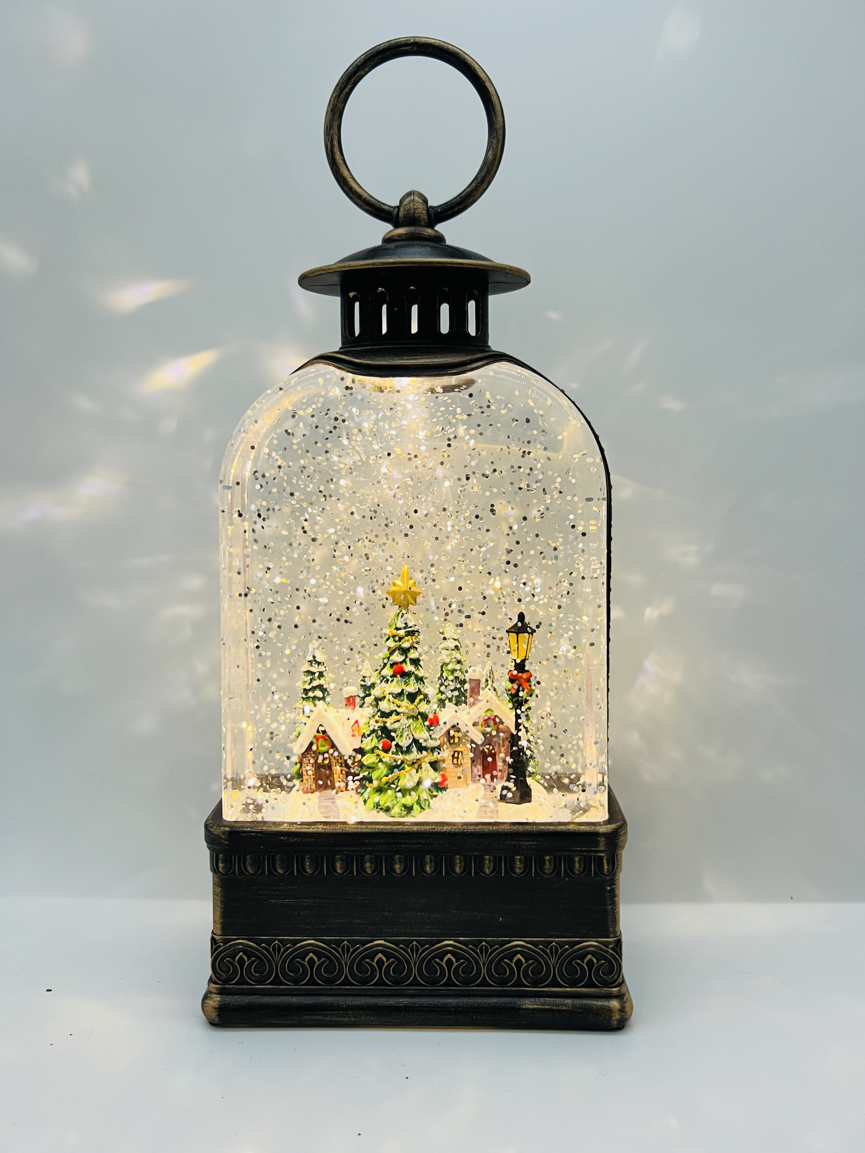 Factory Direct Hot Selling Christmas Lantern Lights Decorations Snow Globe Light Up Christmas Gifts Boxes