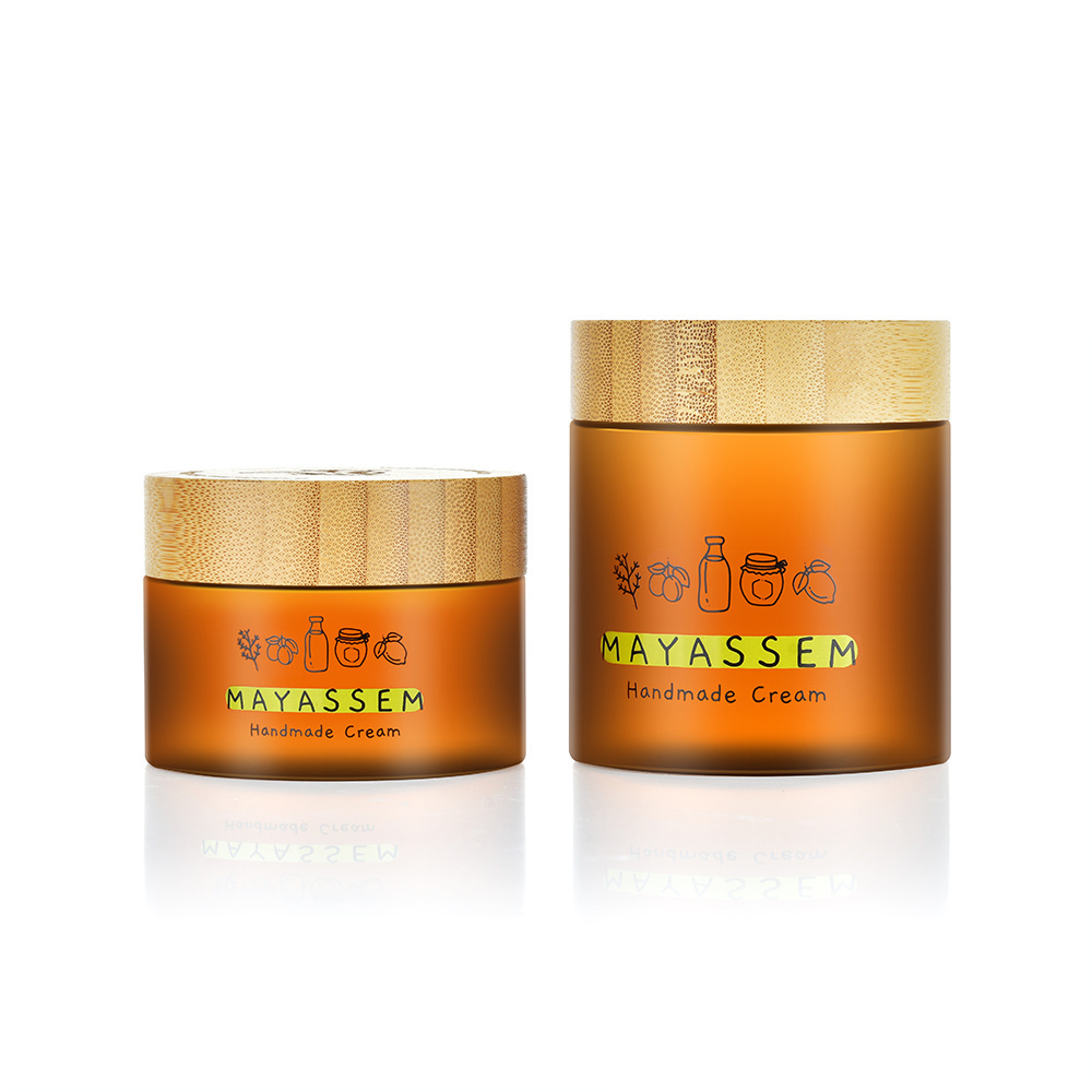 Wholesale bamboo cosmetic packaging 50g 150g 250g 500g  frosted amber PET plastic jar with bamboo engrave logo cap