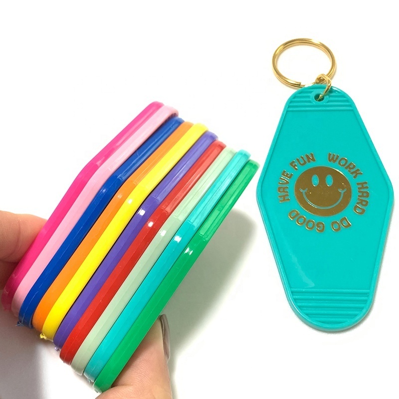 Custom Logo Promotional Blank Plastic Key Chain Retro Vintage Motel Hotel Room Glitter Keychain Key Tags