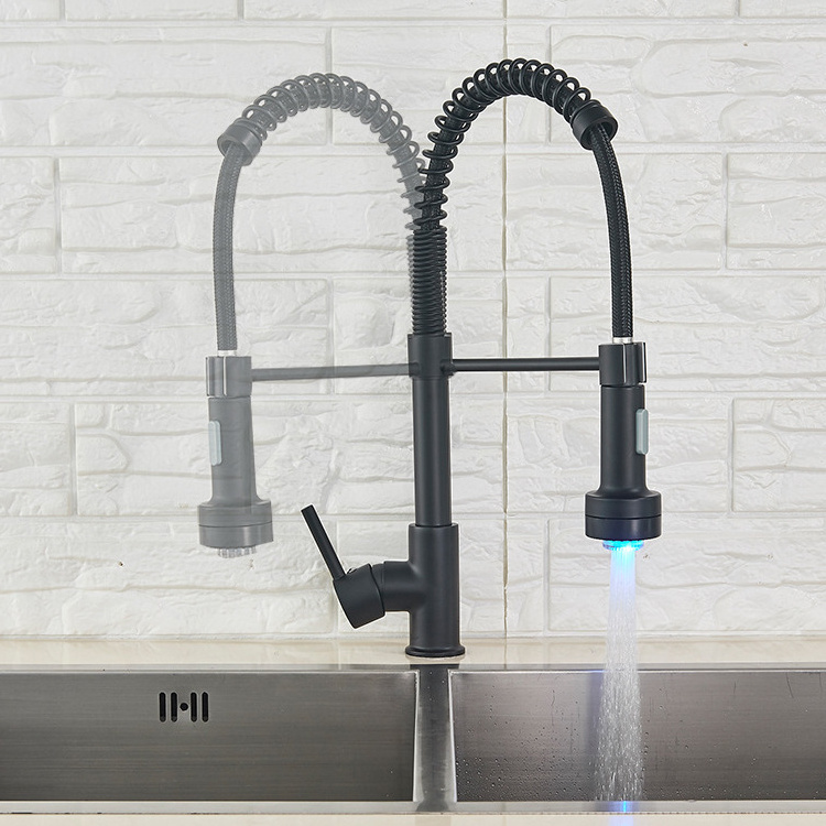 Luxury Kitchen Faucets Sing Handle Pull Down Sink Tap Hot and Cold Water Mixer Tap 3 Way Pull Out Faucet with LED light