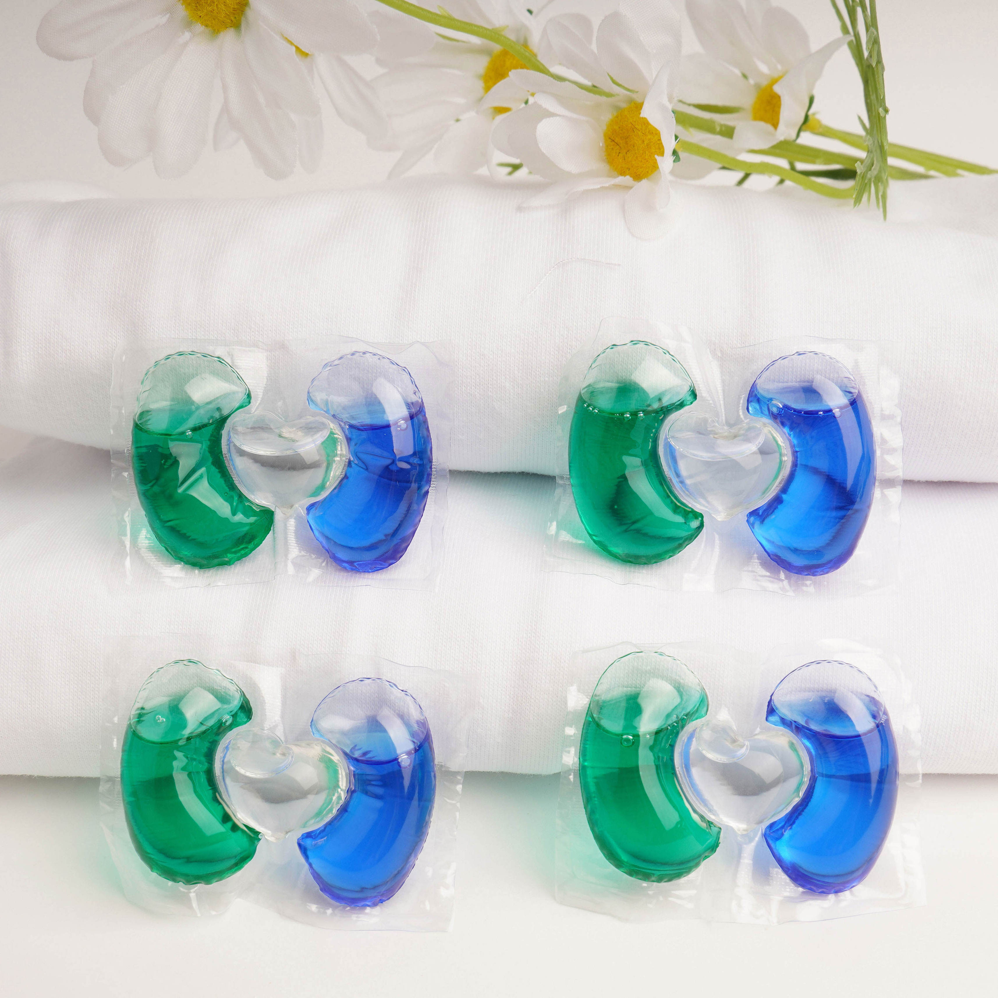 Cleaner Detergent OEM Sakura Laundry Beads Liquid Detergent Pods 3 In 1 Detergent Capsules With High Quality Bow Tie