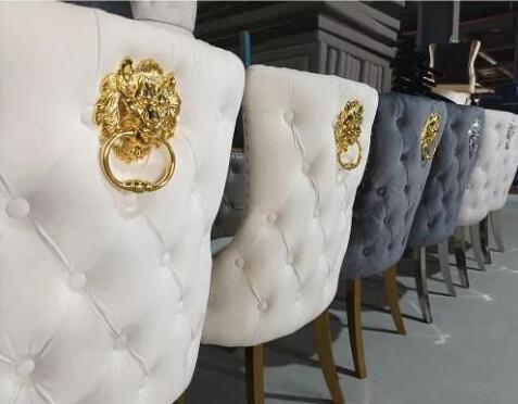 European Luxury Button Tufted Velvet Fabric Lion Knocker Modern Design Stainless Steel Legs Dinning Table Set for 6 Dining Chair