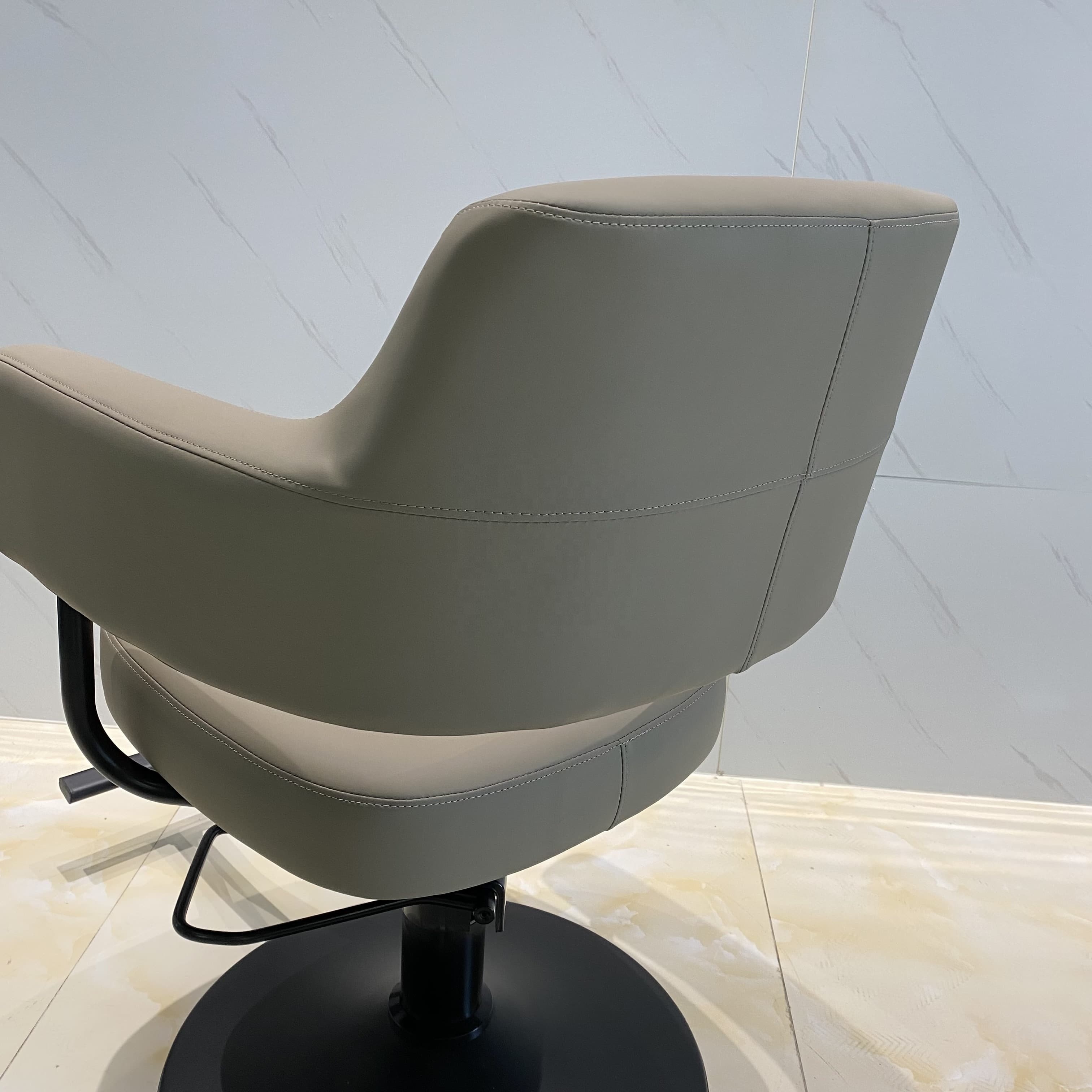 Factory gray leather salon chair styling barber chair furniture modern hair cutting barber shop chairs