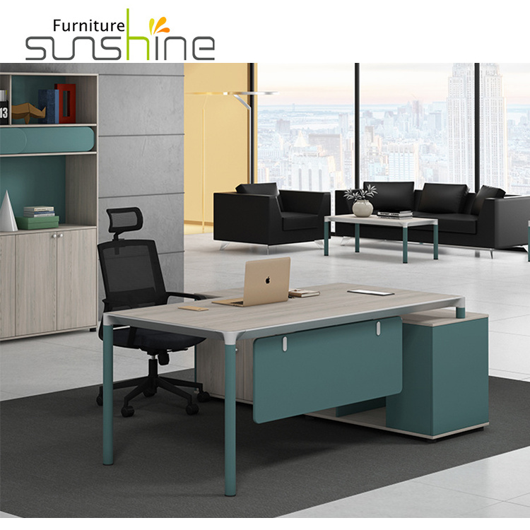 Modern Style Soundproof Staff Working Station Customized Workstations Office Cubicle For 2,4, 6 Person Workstation