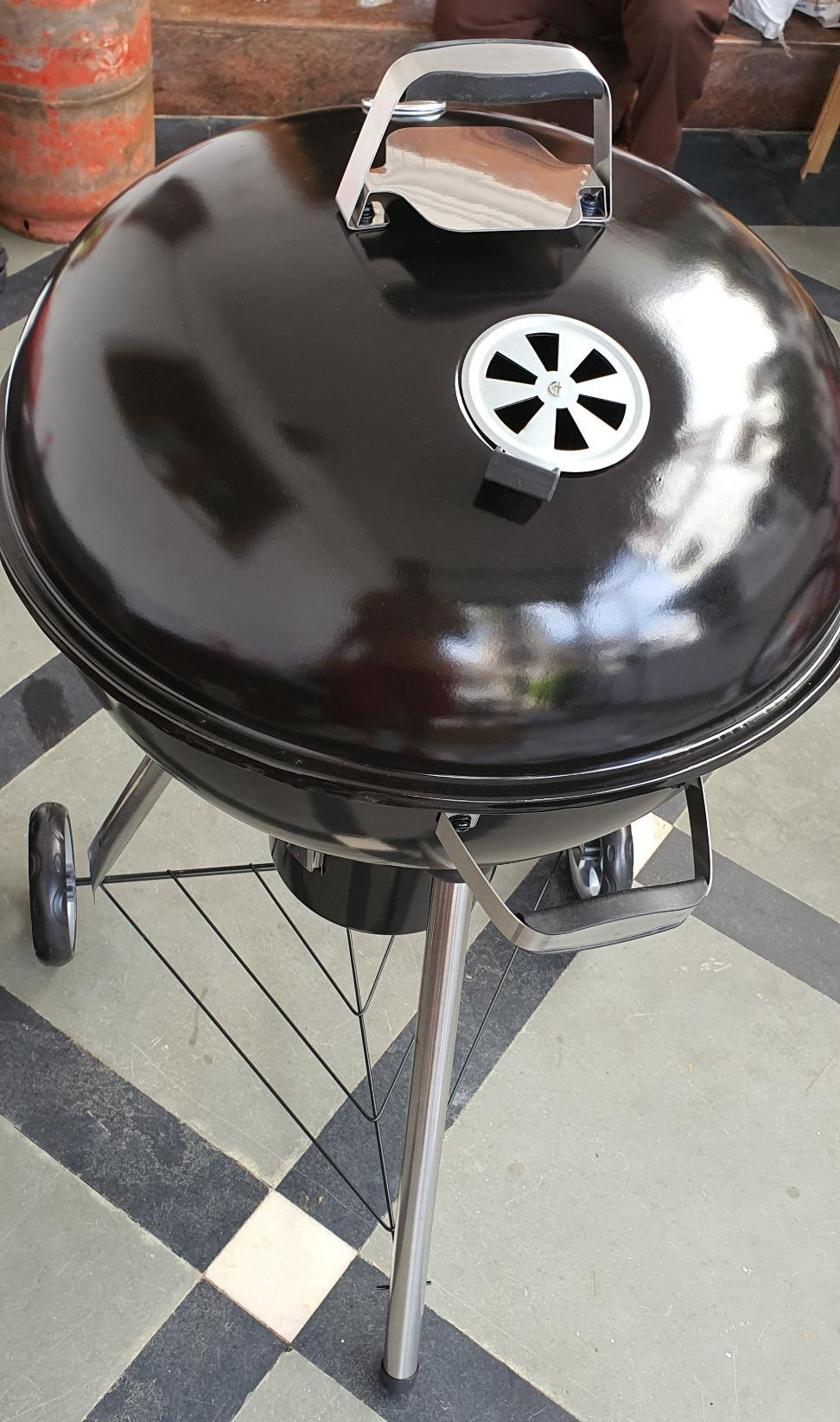 Kingsford 22.5 in Kettle Grill Barbecue Steel Charcoal bbq Grill