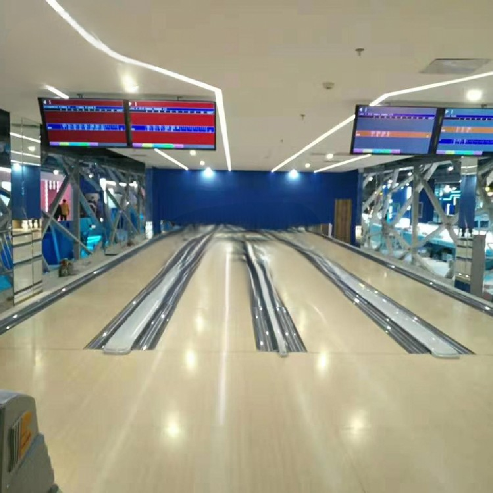 SUNMO Sports Family Entertainment Center bowling lane complete adult and kids bowling alley hot sale