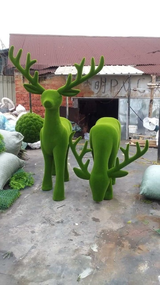 garden landscape decorative giraffe and deer animal shape plant with wire topiary frames