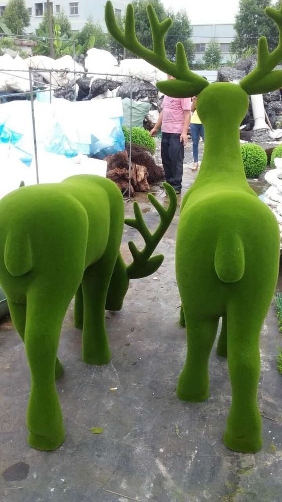 garden landscape decorative giraffe and deer animal shape plant with wire topiary frames